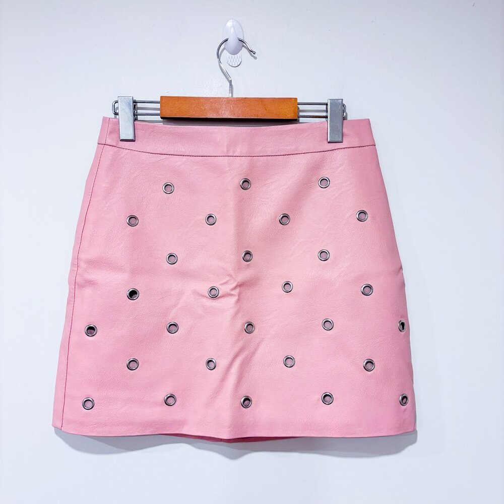 TOPSHOP Pink faux leather‎ mini skirt with grommets | Size 6